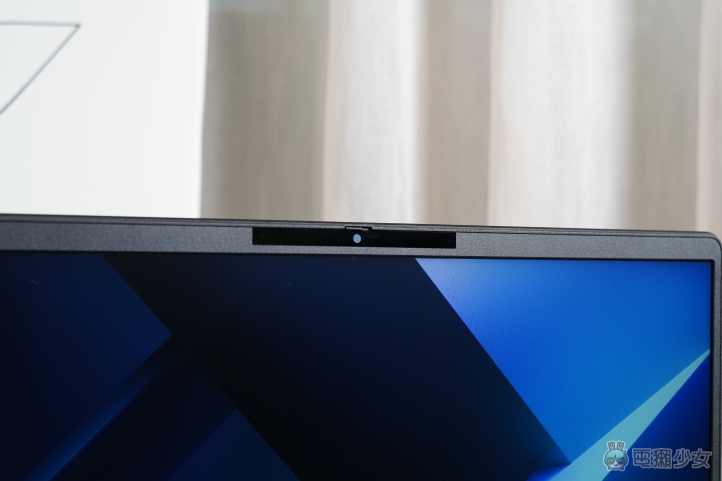 【開箱】ASUS ExpertBook B5 （B5405CCA）出門在外最挺你的商務好夥伴