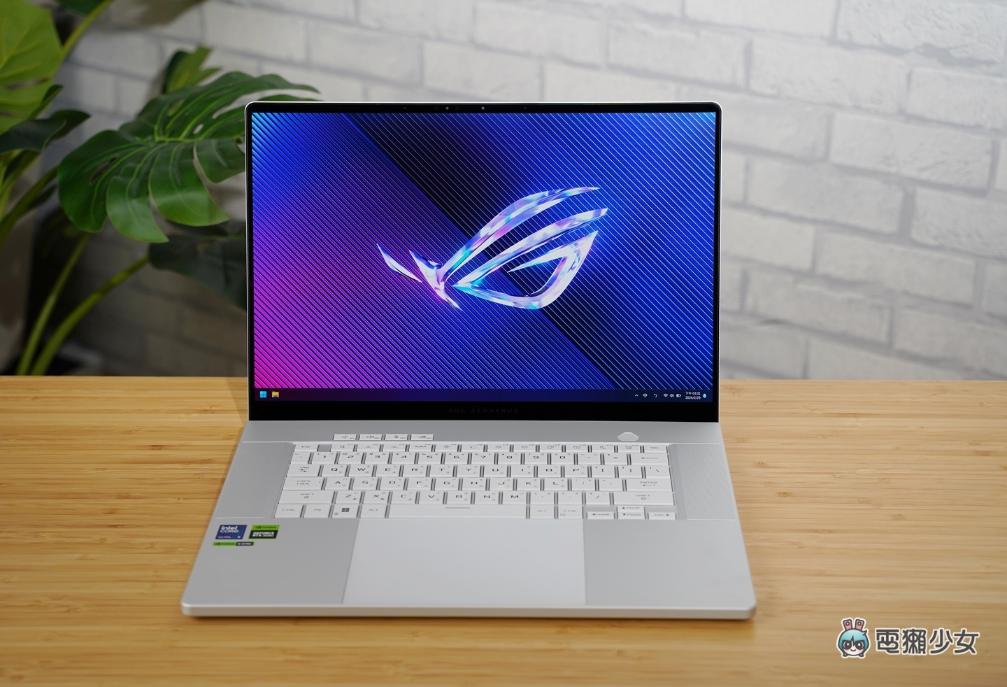 Macbook Pro 的 PC 對手：高質感 2024 年版 ROG Zephyrus G16，挑戰全球最輕薄 16 吋 RTX 4090 顯卡 AI 電競筆電來了！