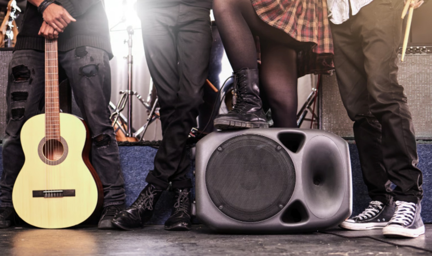 喇叭到底怎麼選?從藍牙音箱、Soundbar 到監聽喇叭,一次搞懂不同類型差在哪 喇叭到底怎麼選?從藍牙音箱、Soundbar 到監聽喇叭,一次搞懂不同類型差在哪