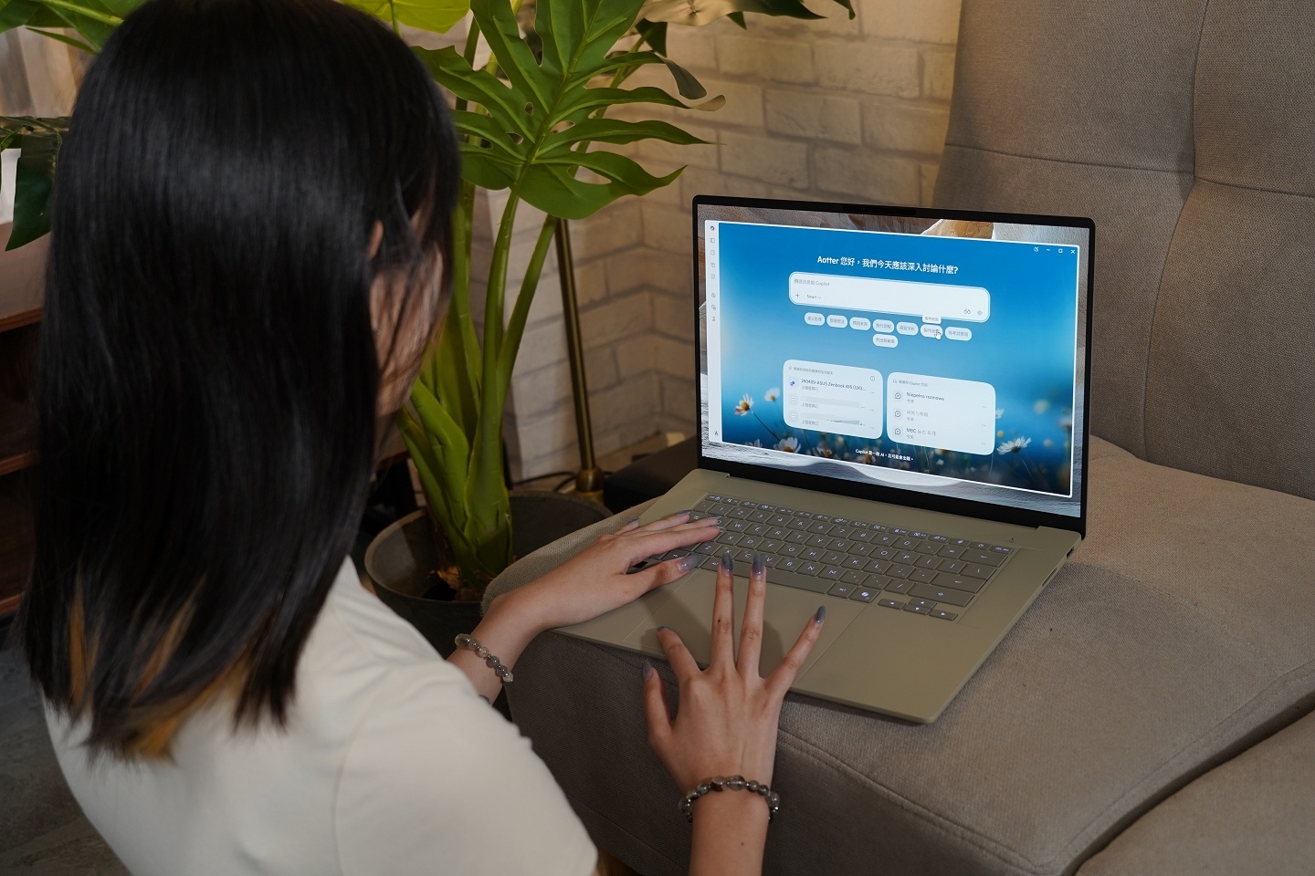 【評測】ASUS Zenbook A16 (UX3607OA) 開箱：金色機身我喜歡你啊 😍