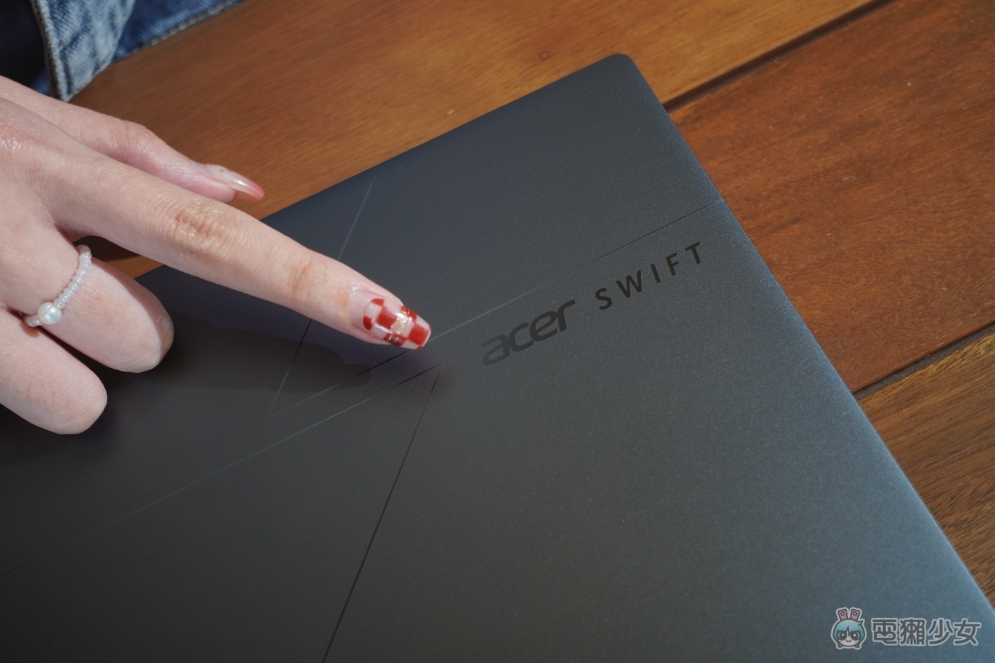 Swift Go 14 AI 開箱體驗：輕盈、效能、智慧兼具！