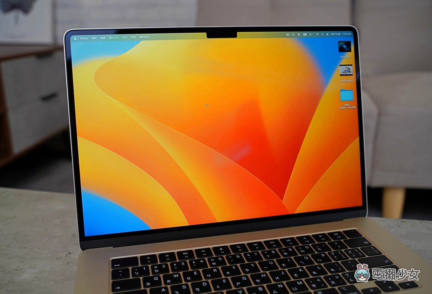 開箱｜15 吋的 M2 MacBook Air 真的有香！螢幕變大了但然後呢？