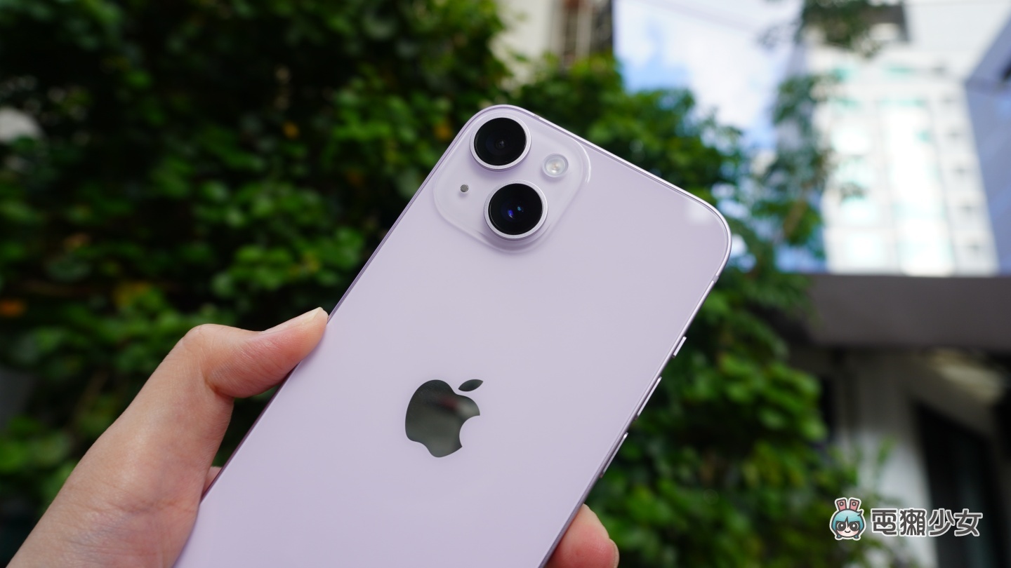 全新的紫色 iPhone 14 超香？歷代紫色 iPhone 比一比！細節差在哪快速動眼看