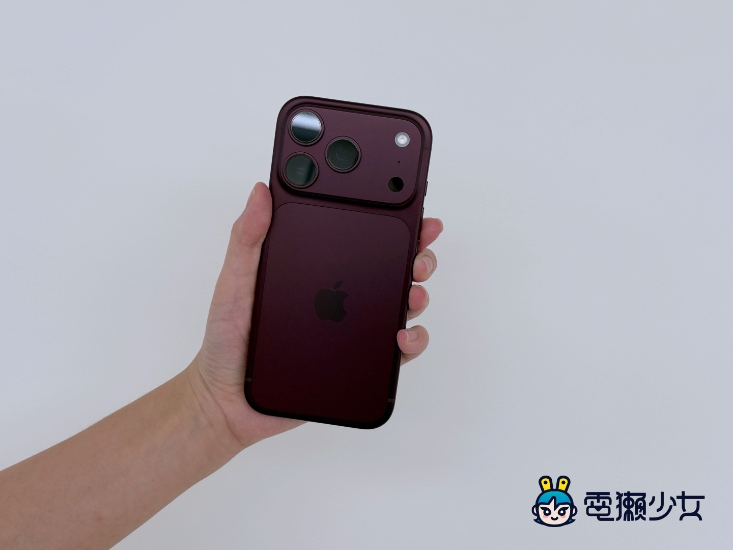 iPhone 18 Pro正式開賣！勃根地紅超夯，果粉換機真正看的是續航、相機和大容量