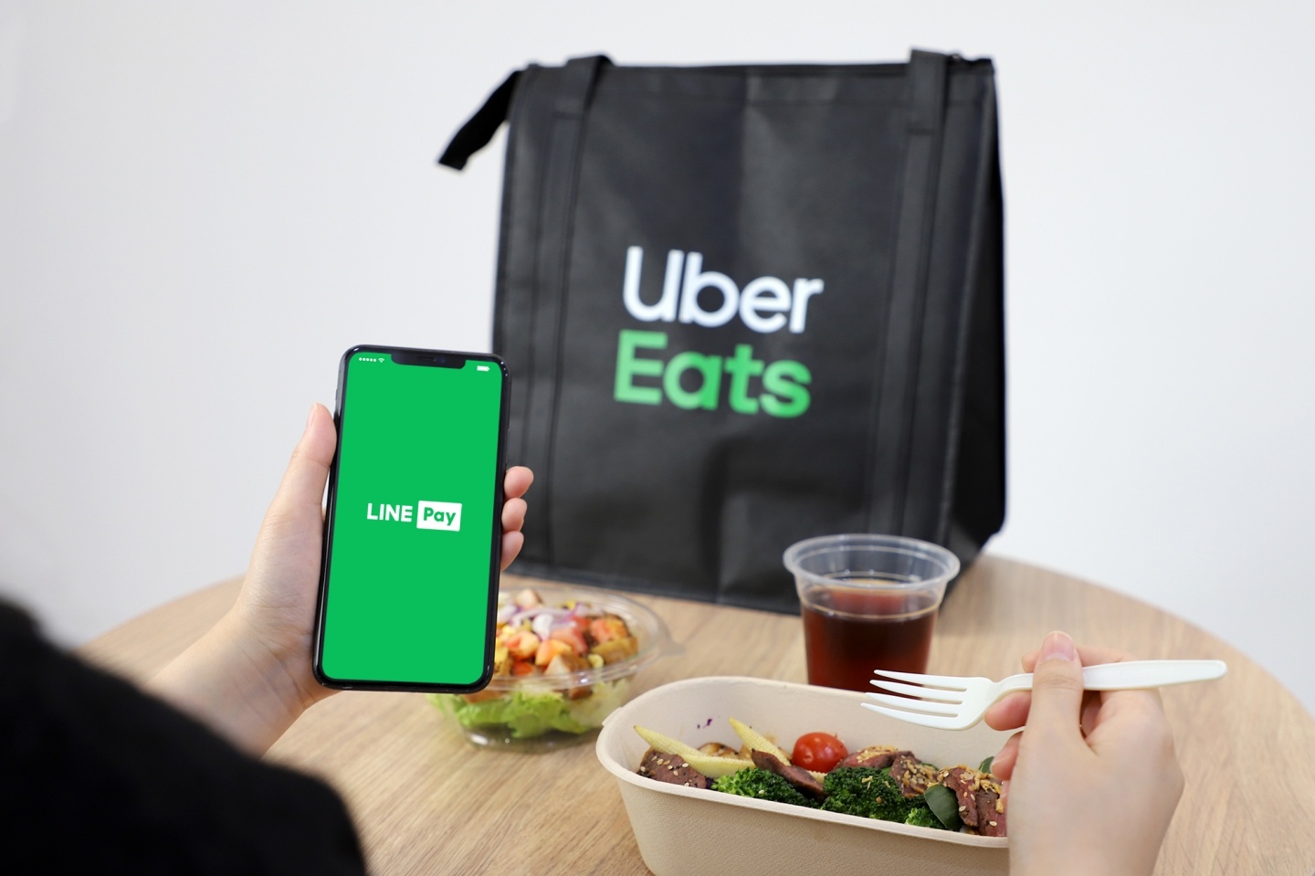 手續費省起來！『 Uber Eats 』推出『 LINE Pay 支付 』！優惠活動期間最高可享 18% 回饋！