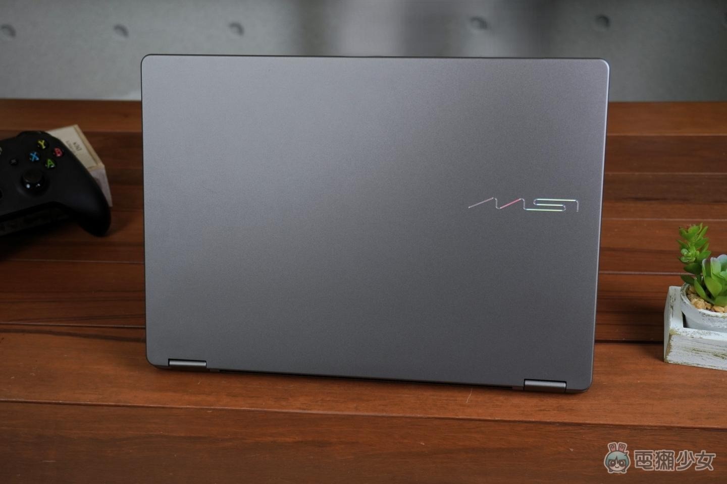 【開箱】有 AI、高續航、還能玩 3A 級大作?全新 MSI Prestige 14 Flip AI+ 輕薄翻轉筆電 打破商務機的刻板印象！