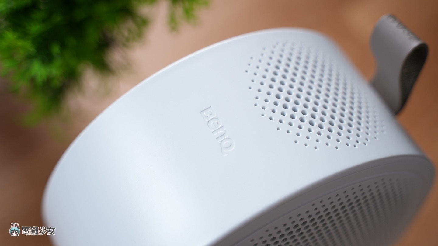 開箱 |為「 躺 」而生的投影機!用 BenQ GV32 躺著看電影是什麼樣的體驗!? 開箱 |為「 躺 」而生的投影機!用 BenQ GV32 躺著看電影是什麼樣的體驗!?