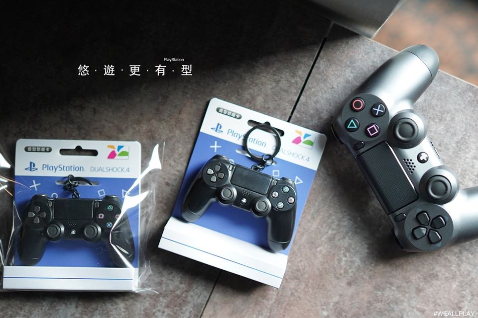 限量 300 組 PS4 搖桿造型悠遊卡！購買『 PlayStation 春遊趣 』指定商品滿額贈 這次沒搶到就要等夏天了！