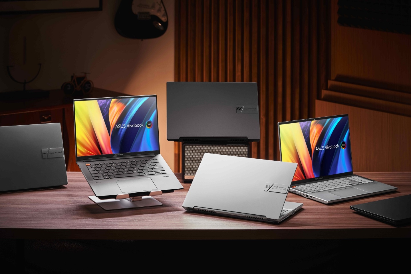 華碩筆電新品齊發！Zenbook、Vivobook 系列多款筆電同步亮相，效能、螢幕全面升級！