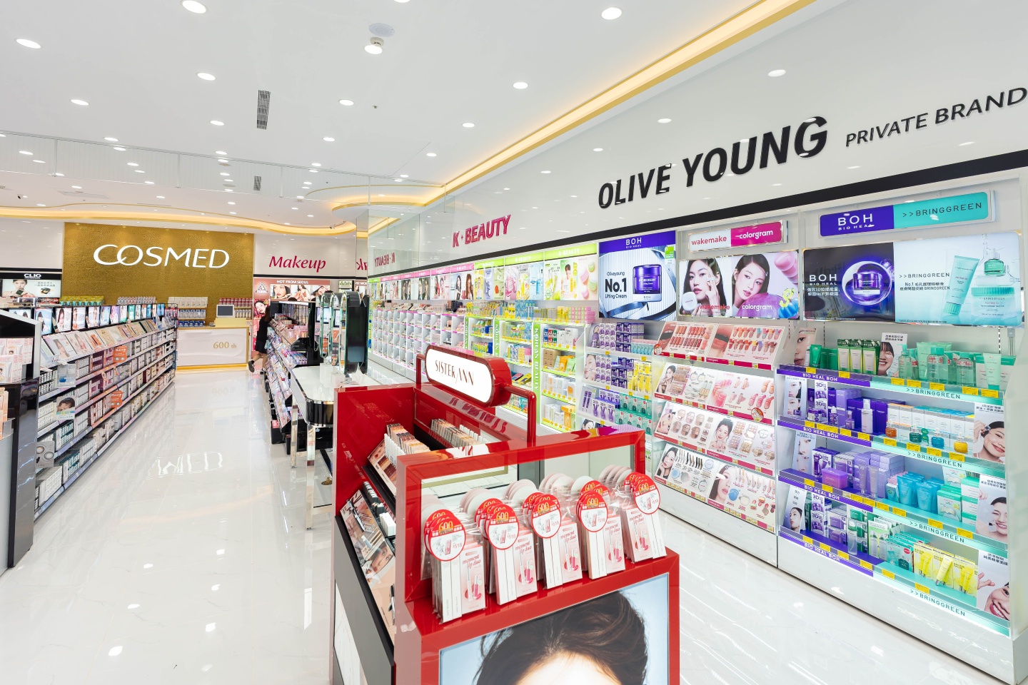 康是美、星巴克全台雙 600 店達成！「愿秀門市」直接變成最新打卡地標