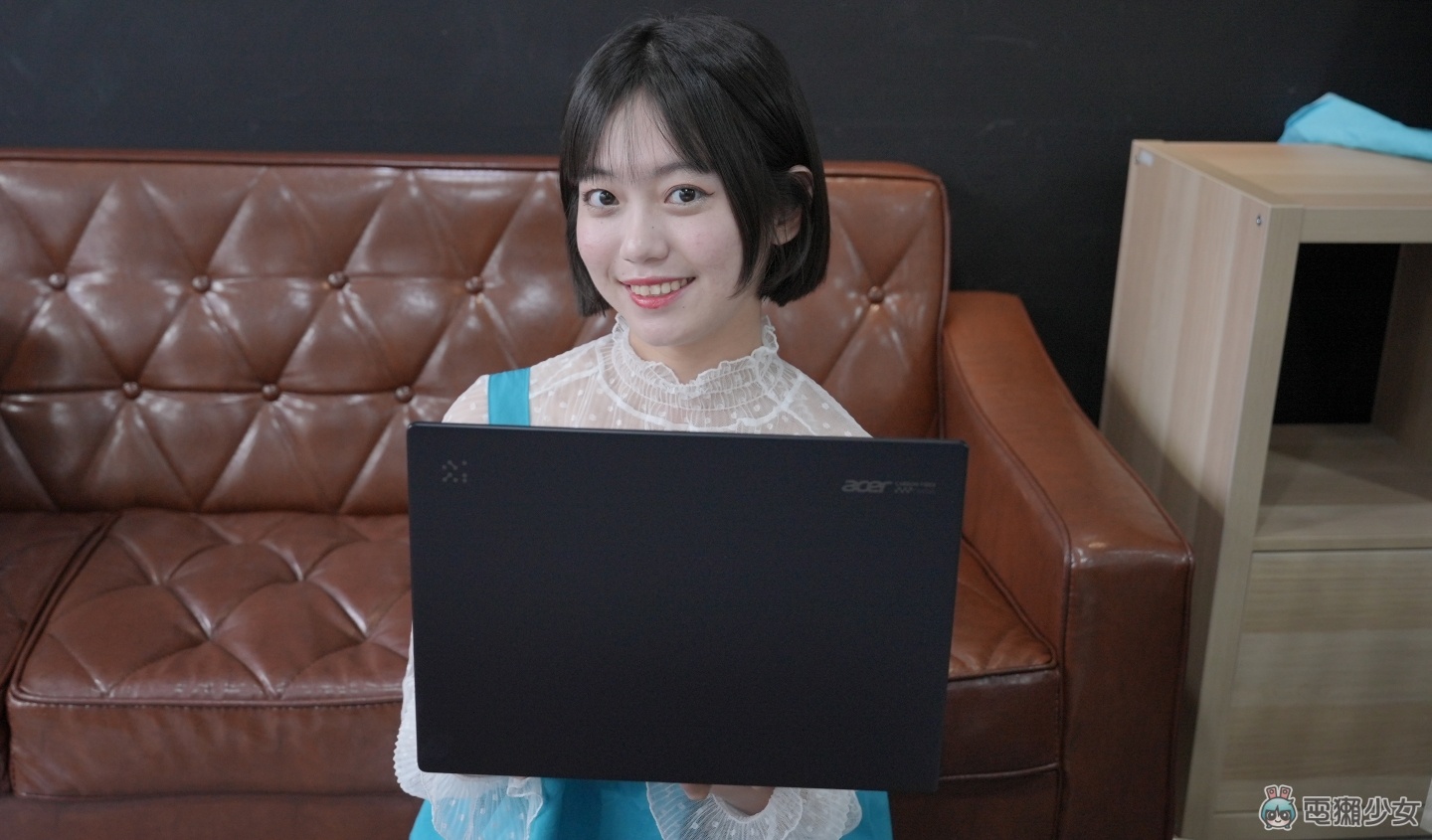 Acer TravelMate P6 14 AI 開箱｜輕巧、智慧、永續 一台真正懂生活的商務 AI 筆電