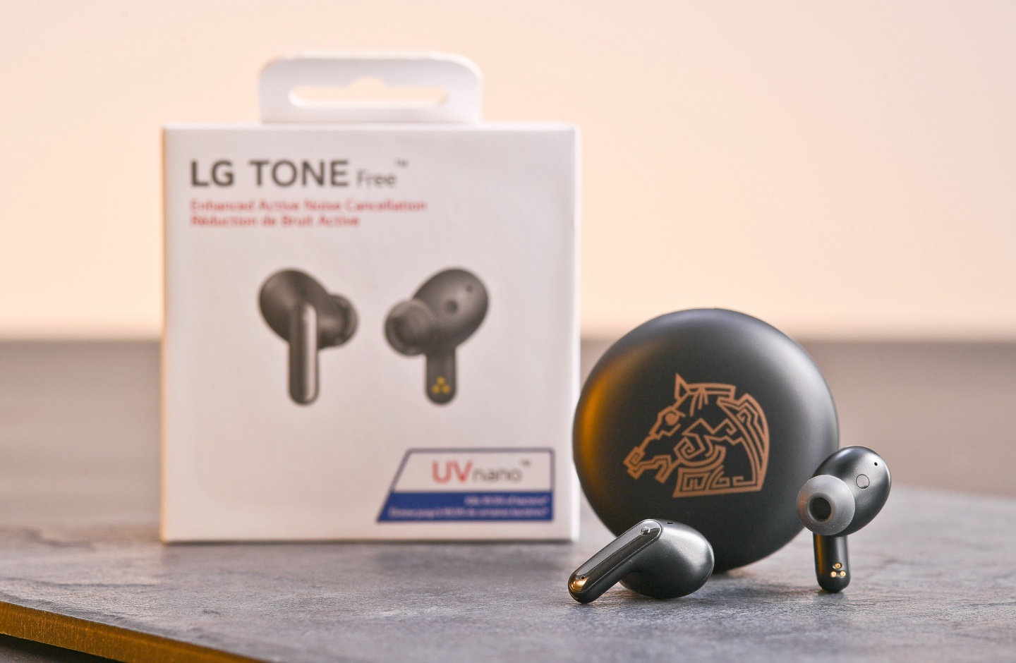 LG 攜手聯名金馬獎，推出金馬獎限定款 TONE Free FP9 真無線藍牙耳機