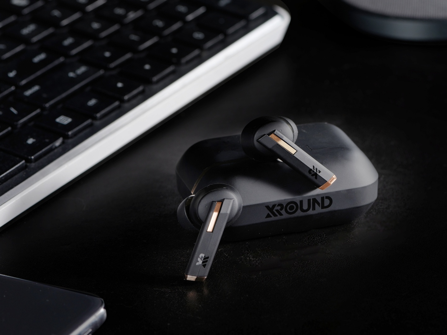 商務或娛樂它都行！『 XROUND VOCA 』真無線藍牙耳機 具備主動、通話雙降噪 打造旗艦級的降噪體驗