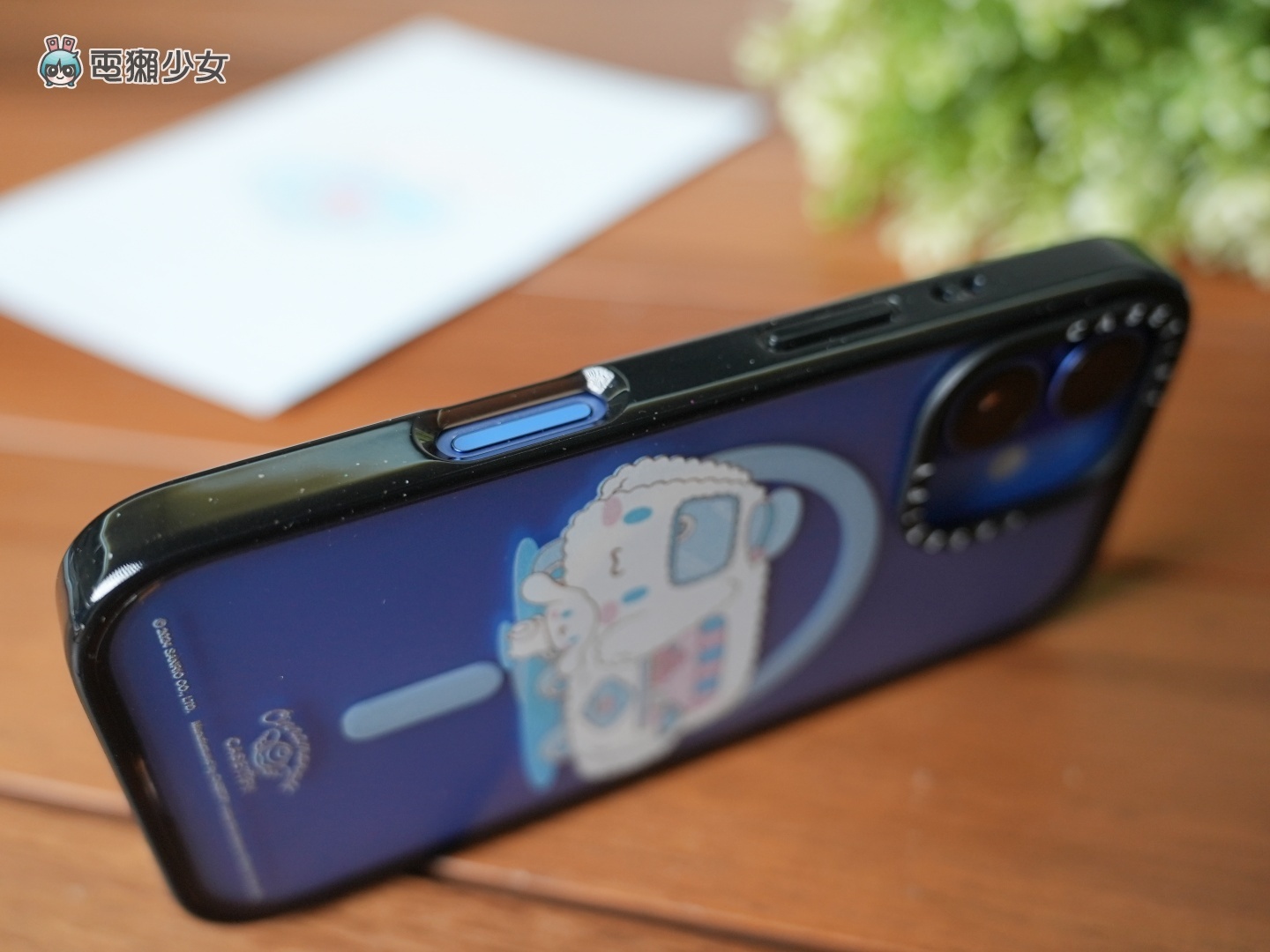 CASETiFY 大耳狗聯名週邊開箱！加映：iPhone 16 搭配第三方手機殼卡不卡手？