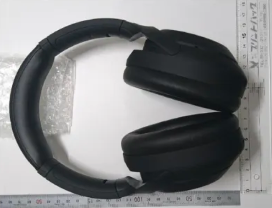 Sony 新一代耳罩式降噪耳機『 WH-1000XM4 』曝光 外觀差別不大、升級成藍牙 5.0、續航更長