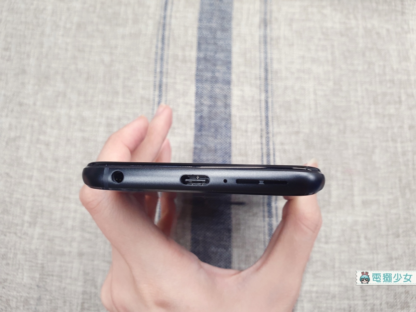 開箱｜讓人離不開視線！『 ZenFone 6三十周年紀念版 』質感、流暢度再升級