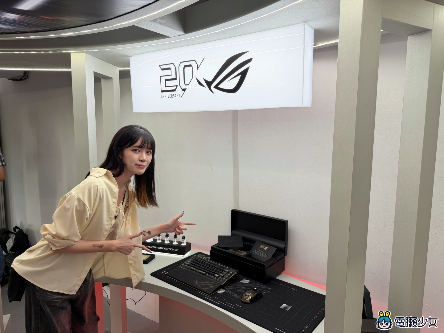 出門｜ROG 20 週年特展帶你看！43.9 萬限量套裝本人長這樣？現場還有這台掌機可以抽！