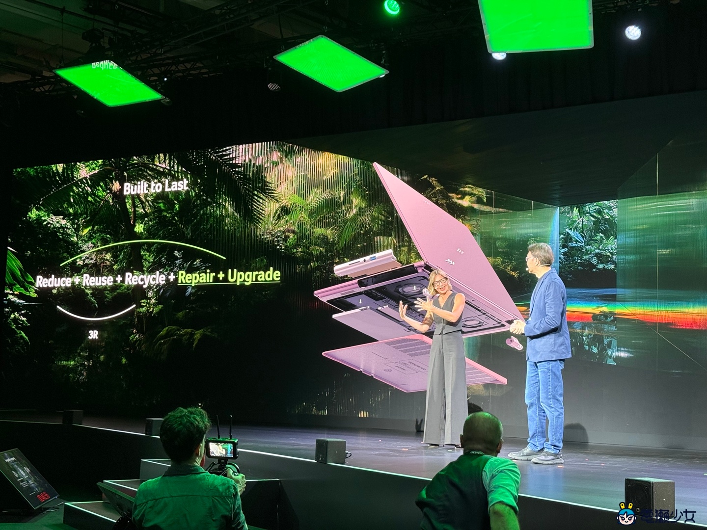 出遠門｜Acer 柏林 IFA 展前新品筆電華麗登場：超輕 799 克、環保高升級性與不可思議的這樣也行？