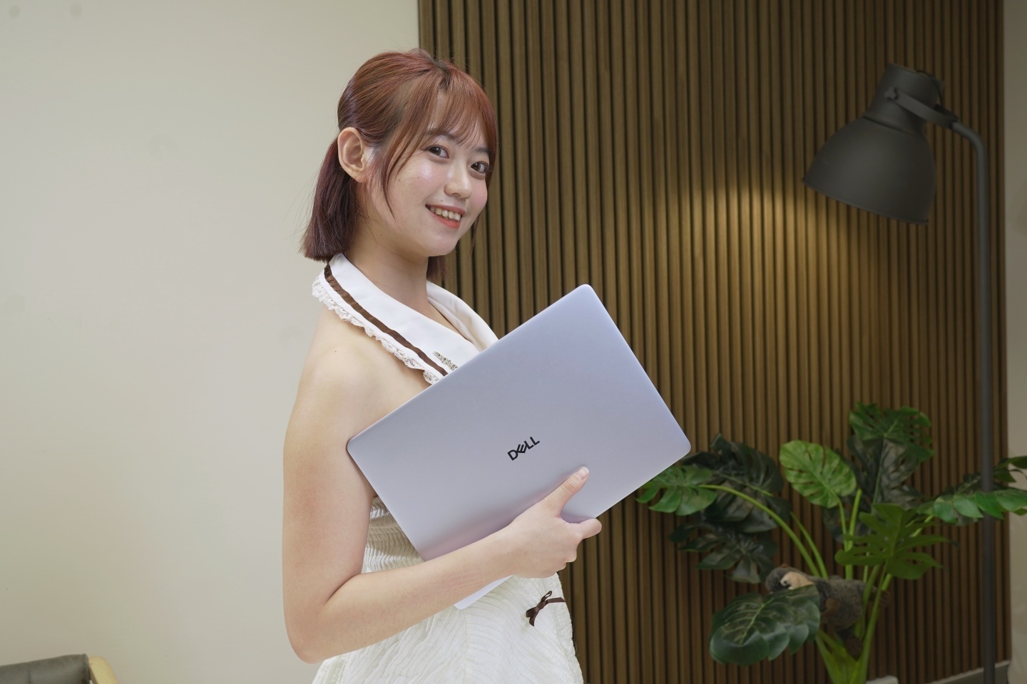 【評測】Dell 14S 開箱:好愛這個藍 【評測】Dell 14S 開箱:好愛這個藍