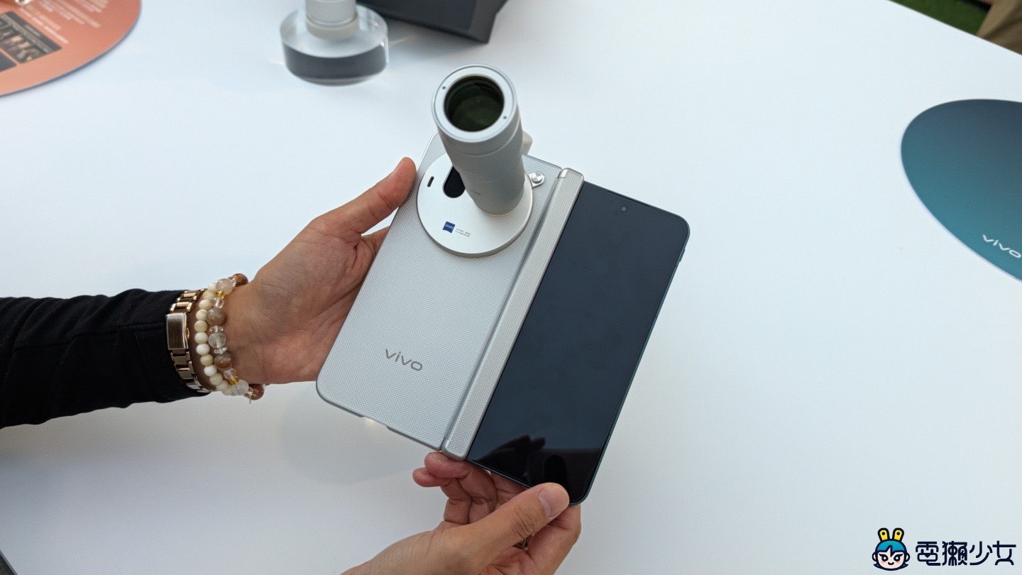 vivo X500 系列上市！演唱會神機再推 C 位鎖定超實用，X Fold6 摺疊機也能裝增距鏡