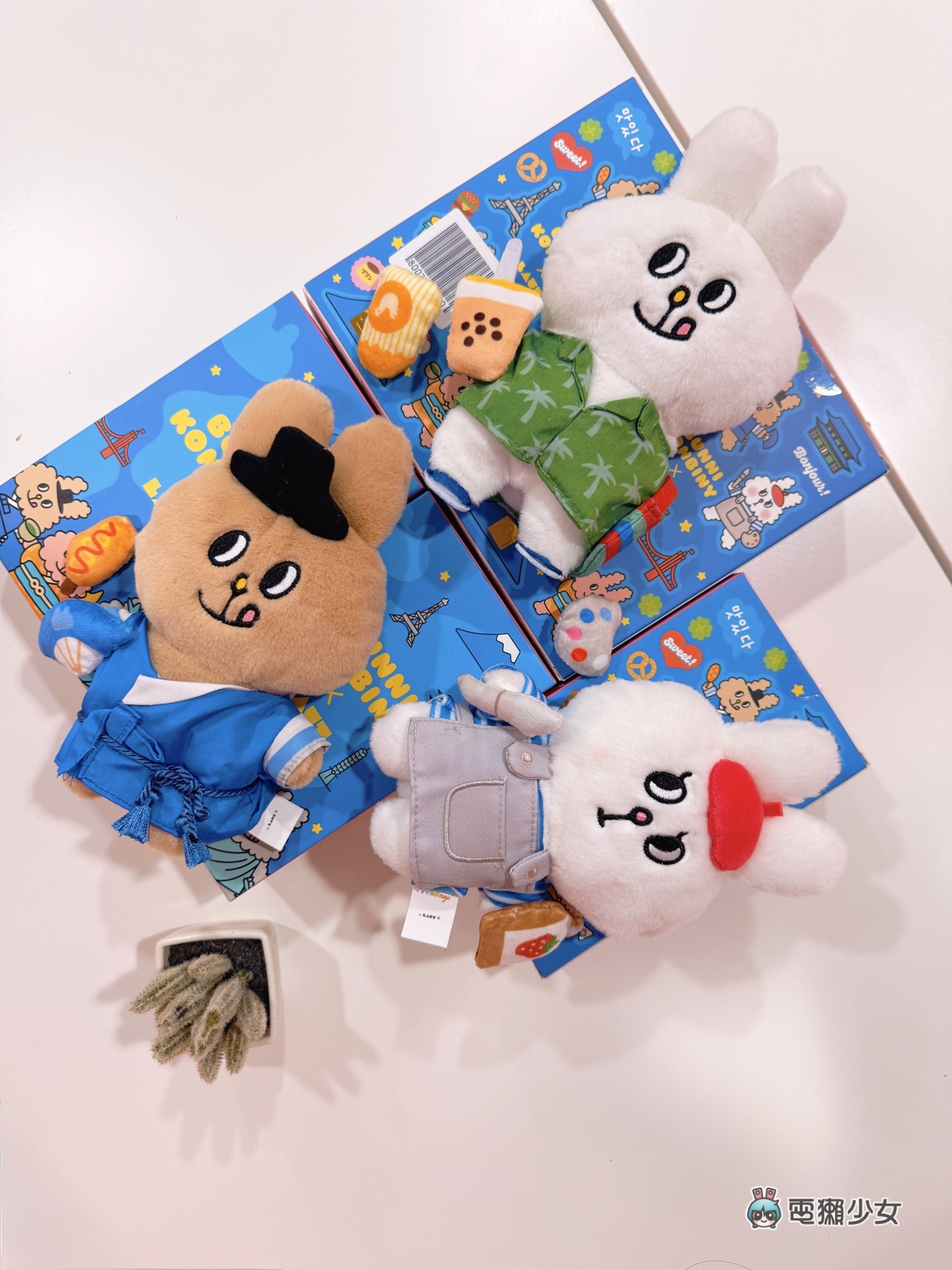 LAUT x Bunni Konbiny 小兔盲盒開箱！德誼 Apple 普發一萬優惠、萬元音響一次看