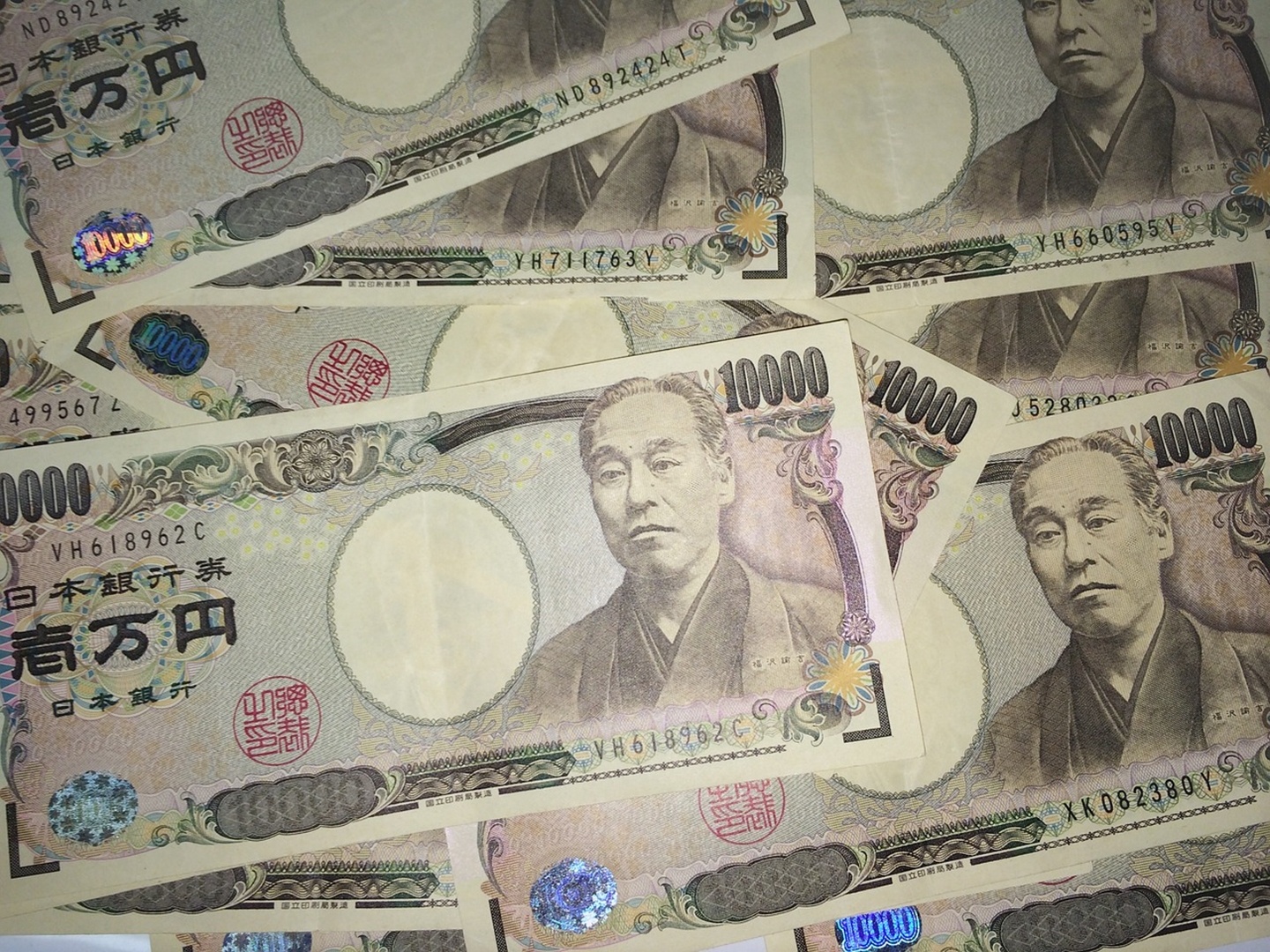 日圓又降啦！創下今年五個月以來的新低價位，跟八月高點匯率相比，多賺1萬1171日圓