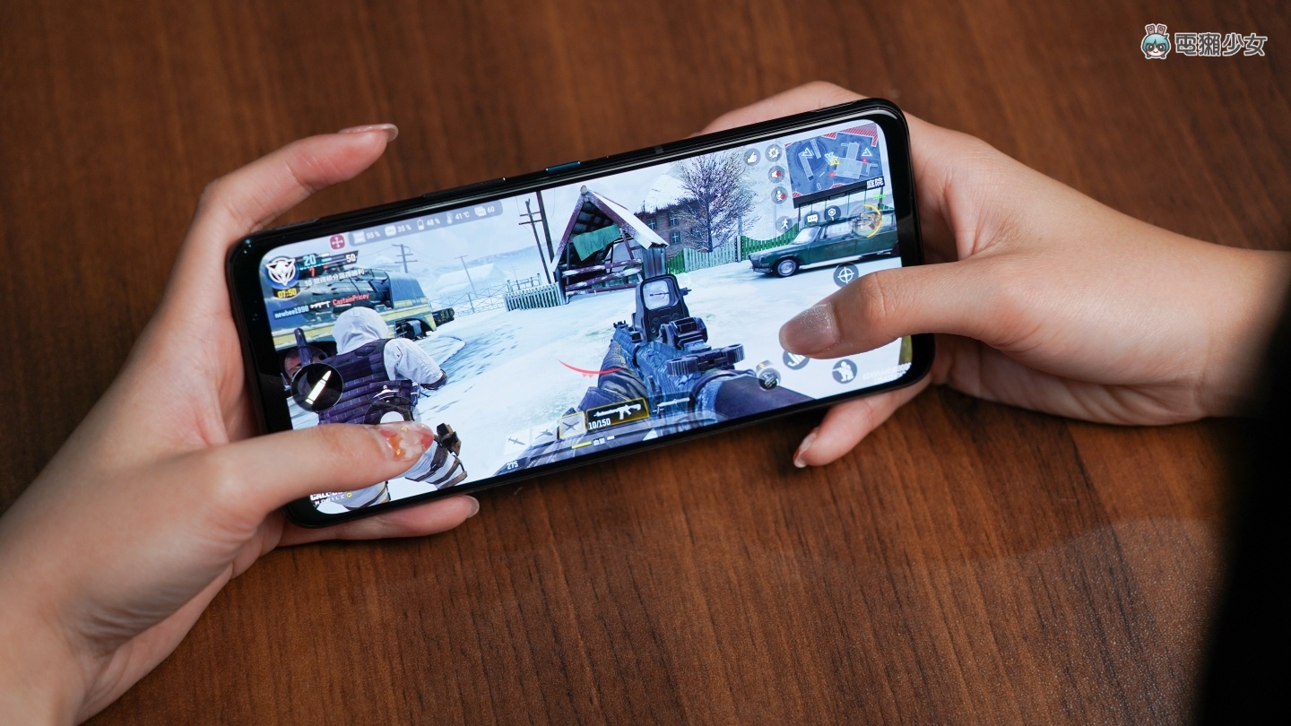 開箱｜『 ROG Phone 5 Ultimate 』效能之王！18GB 記憶體超變態規格實測 限量版玩家大禮包一併帶你看