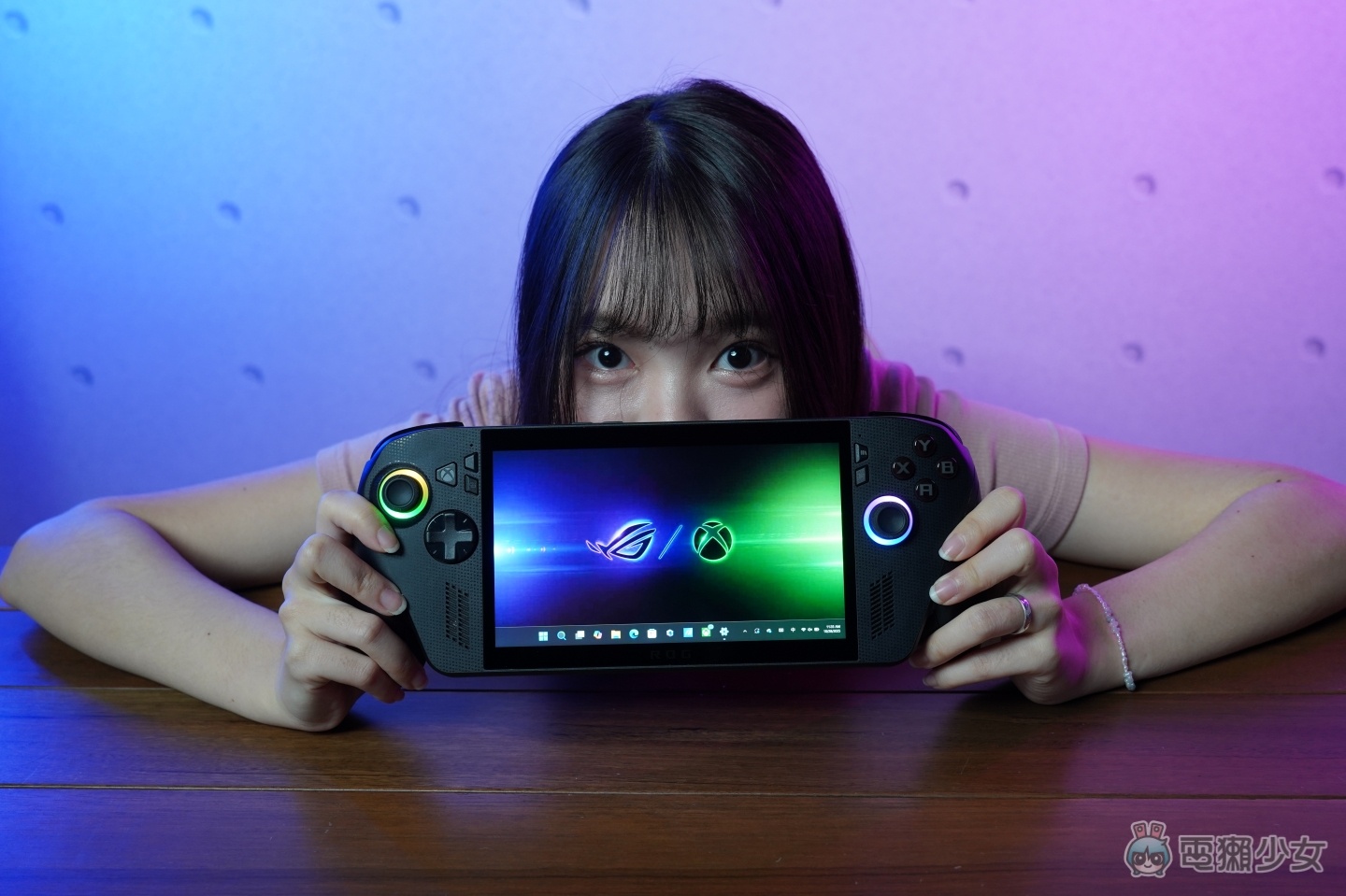 【開箱】ROG Xbox Ally X 開箱：Windows 掌機介面大進化