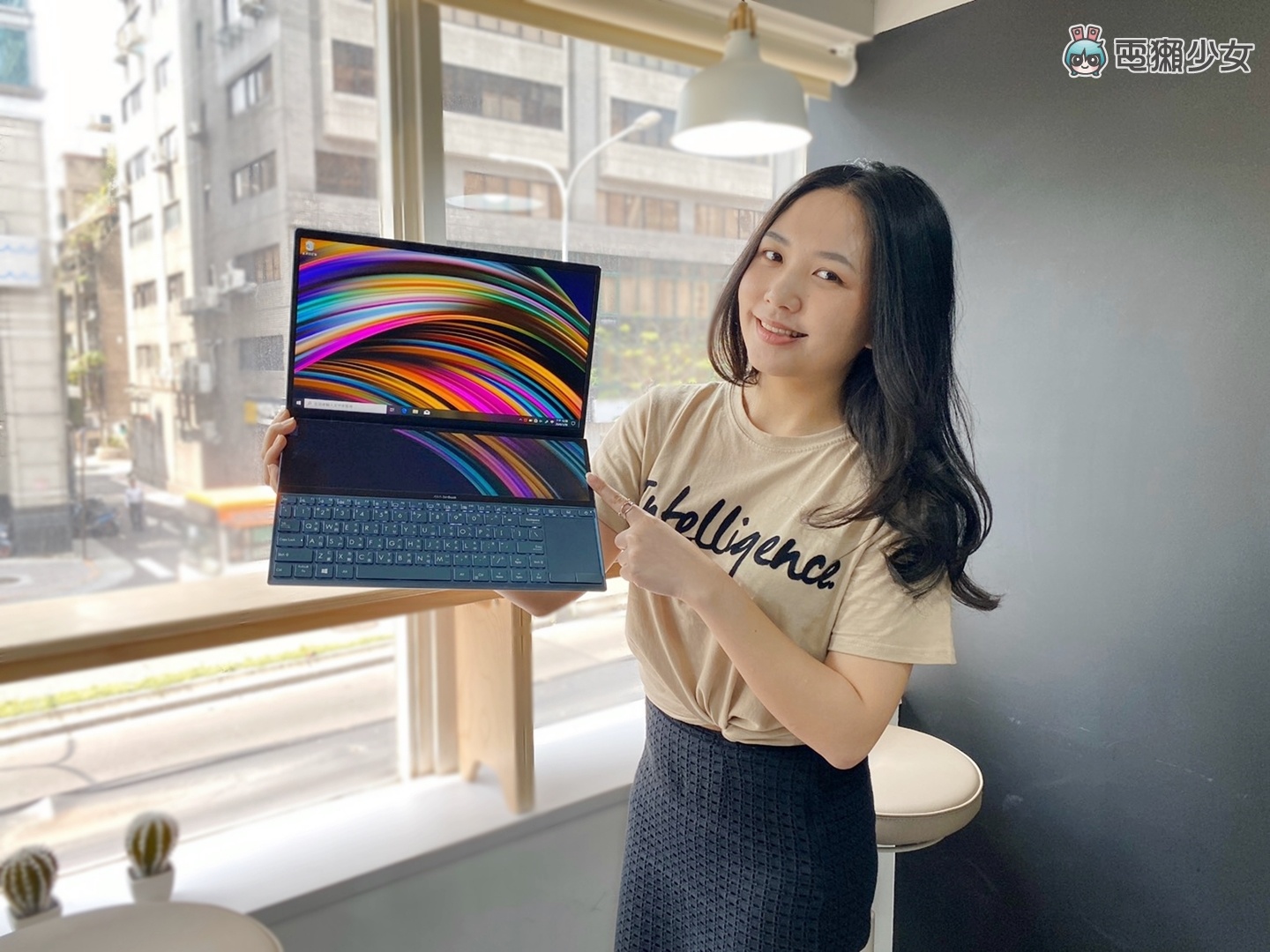 開箱｜雙螢幕筆電 讓工作事半功倍『 ASUS ZenBook Duo (UX481) 』上班族做報表、股市看盤、學生做研究都方便