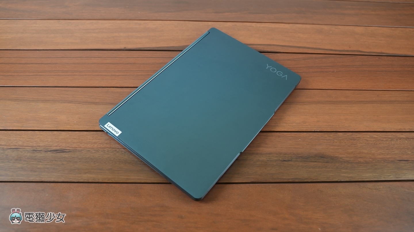 開箱｜我推！這台雙螢幕筆電比你想像的更好用：Yoga Book 9i 雙 13 吋螢幕附鍵盤、立架、觸控筆