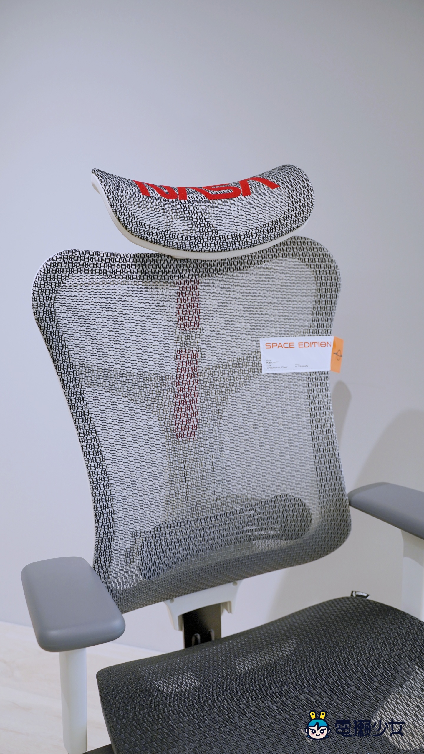 坐上太空艙！Kabuto NASA 限定版人體工學椅開箱