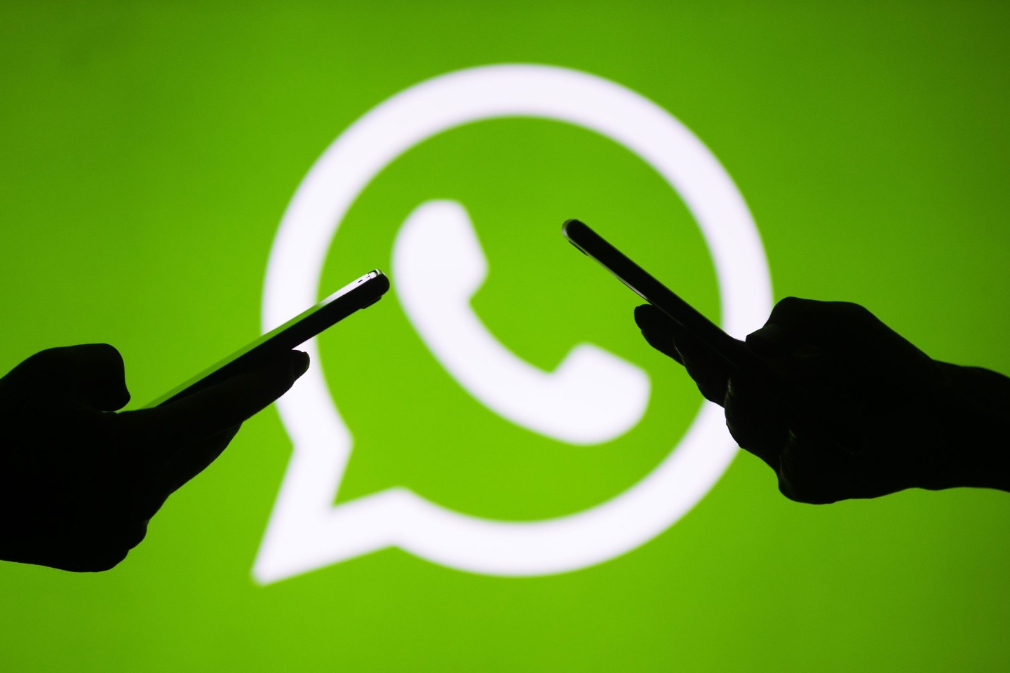 WhatsApp 推出新功能 內建即時訊息翻譯 iOS 支援 19 種語言 跨國聊天沒阻礙