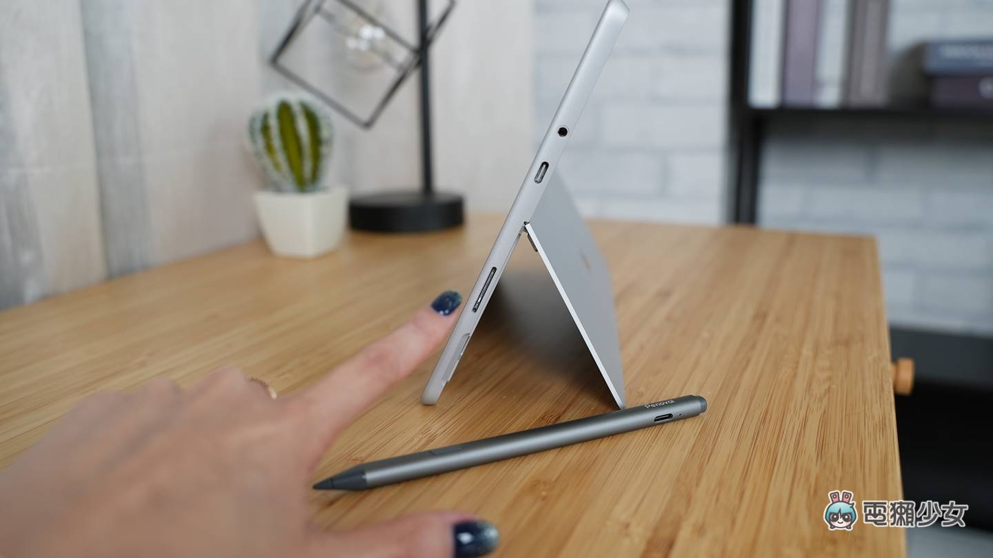 開箱｜給 Surface 專用設計的 Penoval MPEN M4 手寫觸控筆，你也許不用買到 Surface Pen 就很順手