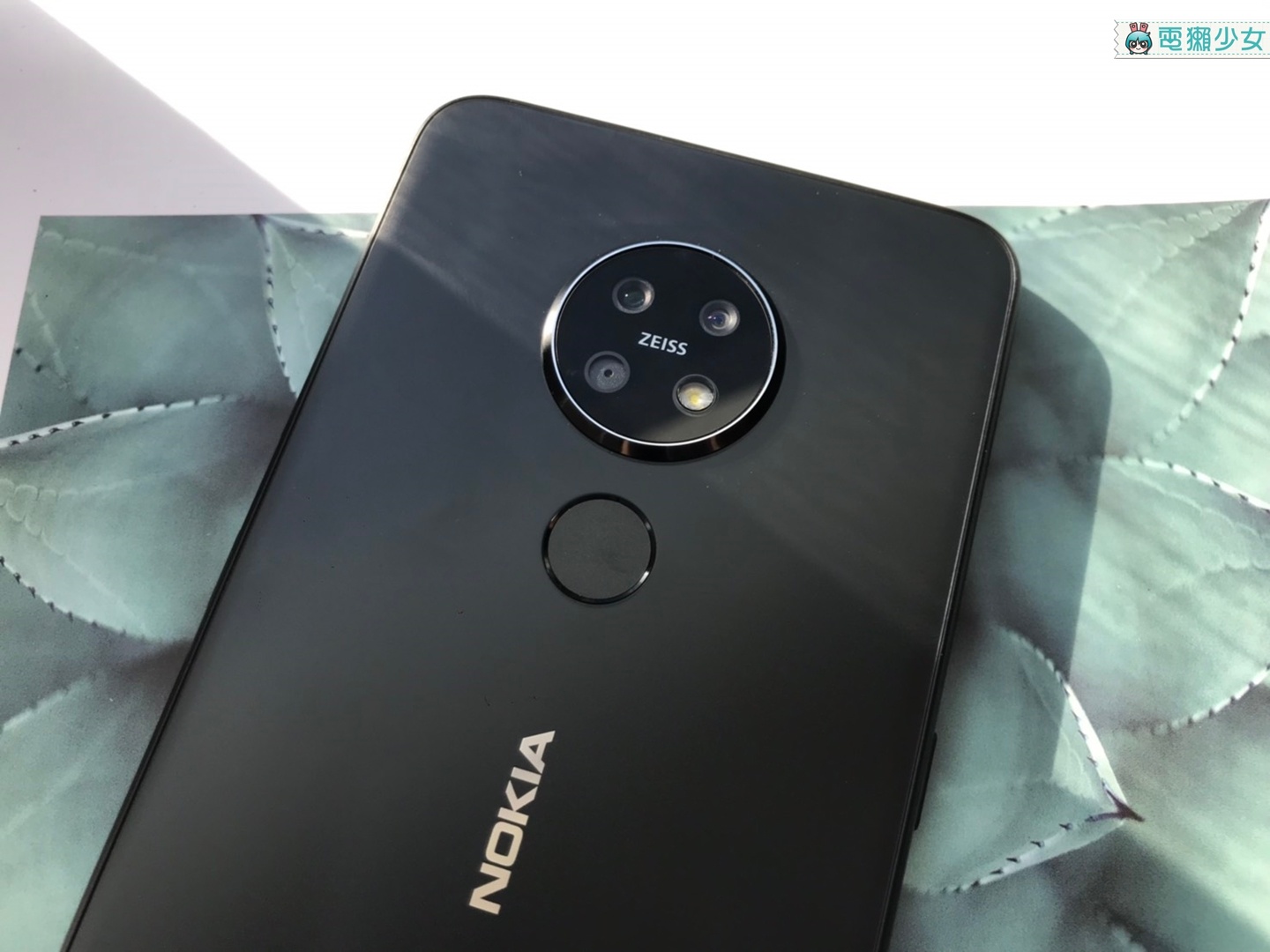Nokia 7.2台幣九千內的蔡司三主鏡頭手機表現很不賴耶！同場加映 Nokia 2720 Flip 4G