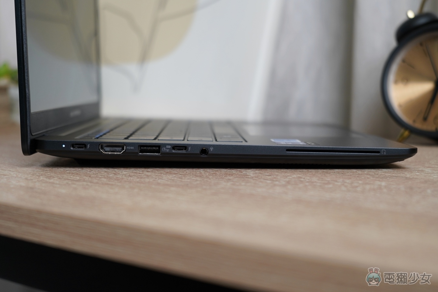 【開箱】ASUS ExpertBook B5 （B5405CCA）出門在外最挺你的商務好夥伴