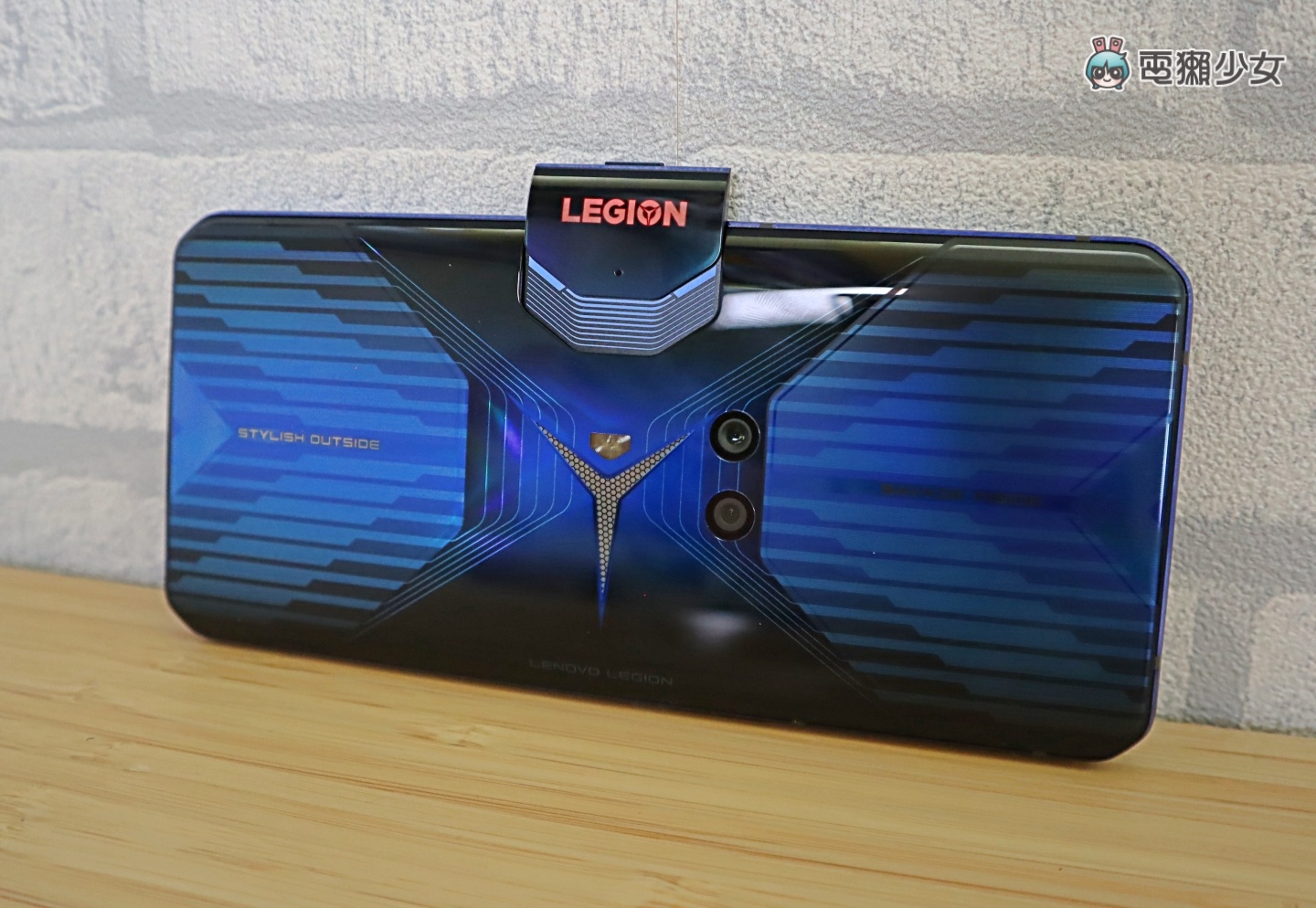 『 Lenovo Legion Phone Duel 』聯想首款電競手機發表啦！獨特側邊升降鏡頭、144Hz 螢幕、S865+、16GB 記憶體 搶先上手體驗