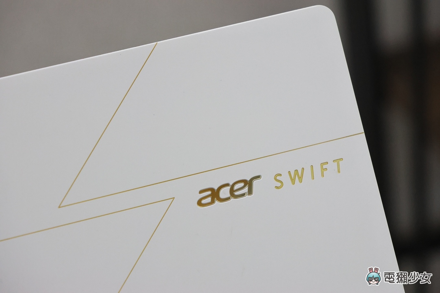 Acer Swift Edge 14 AI 動手玩：輕薄與 AI 的完美結合