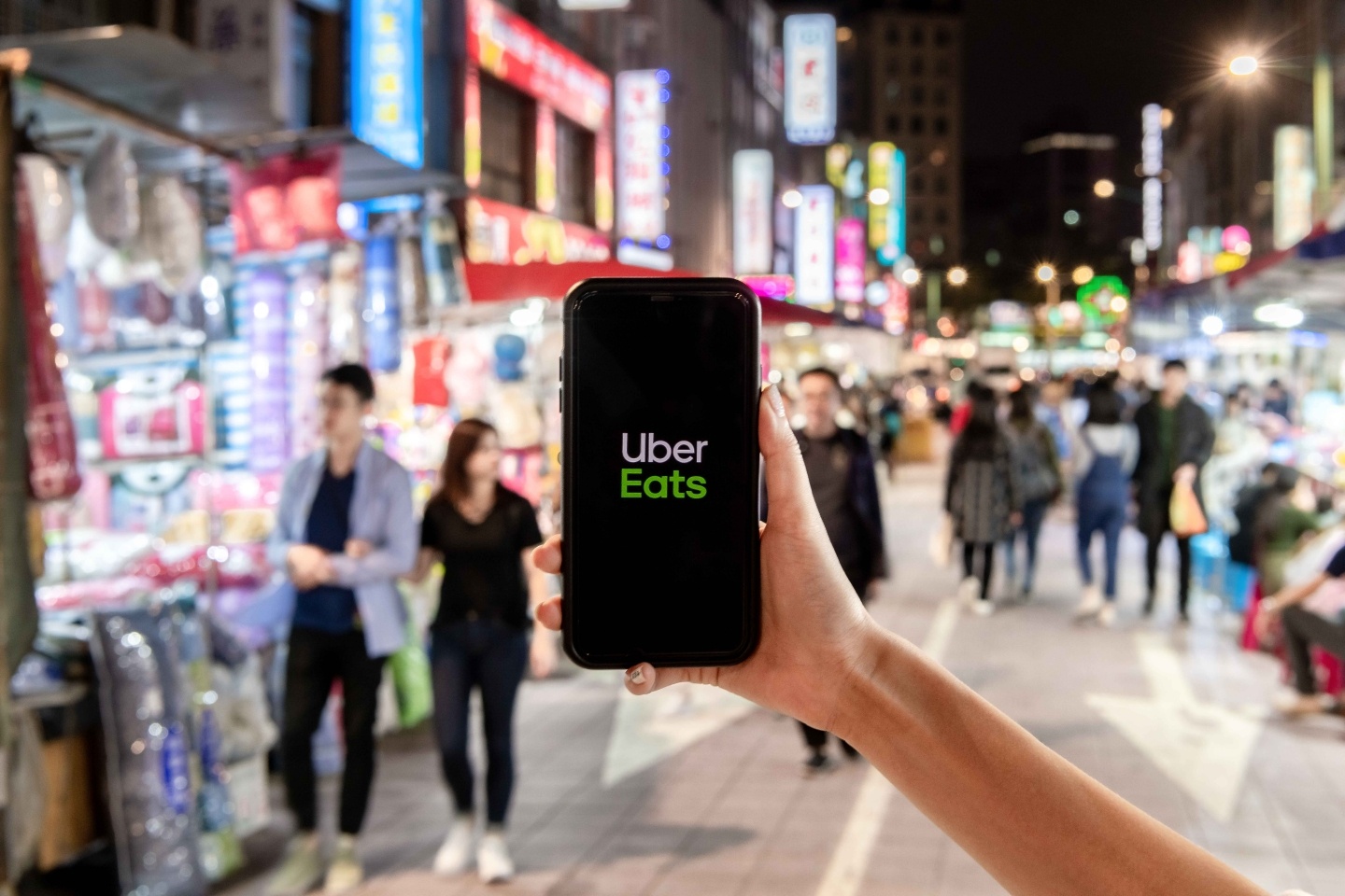 Uber Eats 把寧夏夜市搬到平台上啦！以後不用出門就可以吃到夜市小吃！