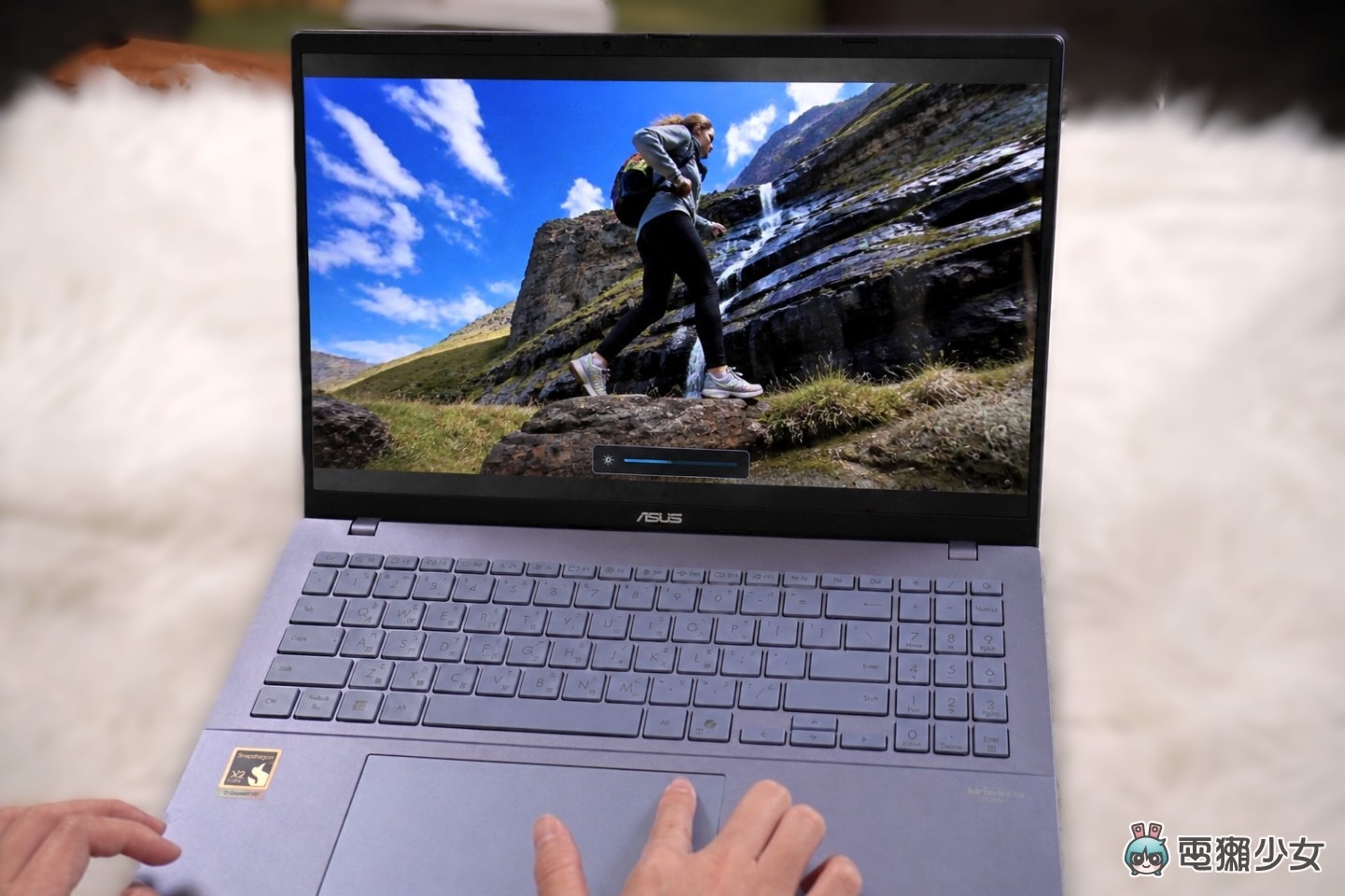 【開箱】ASUS Vivobook S16 評測 輕薄又有強力的 AI 功能 多種色彩選擇帶出門回頭率超高！