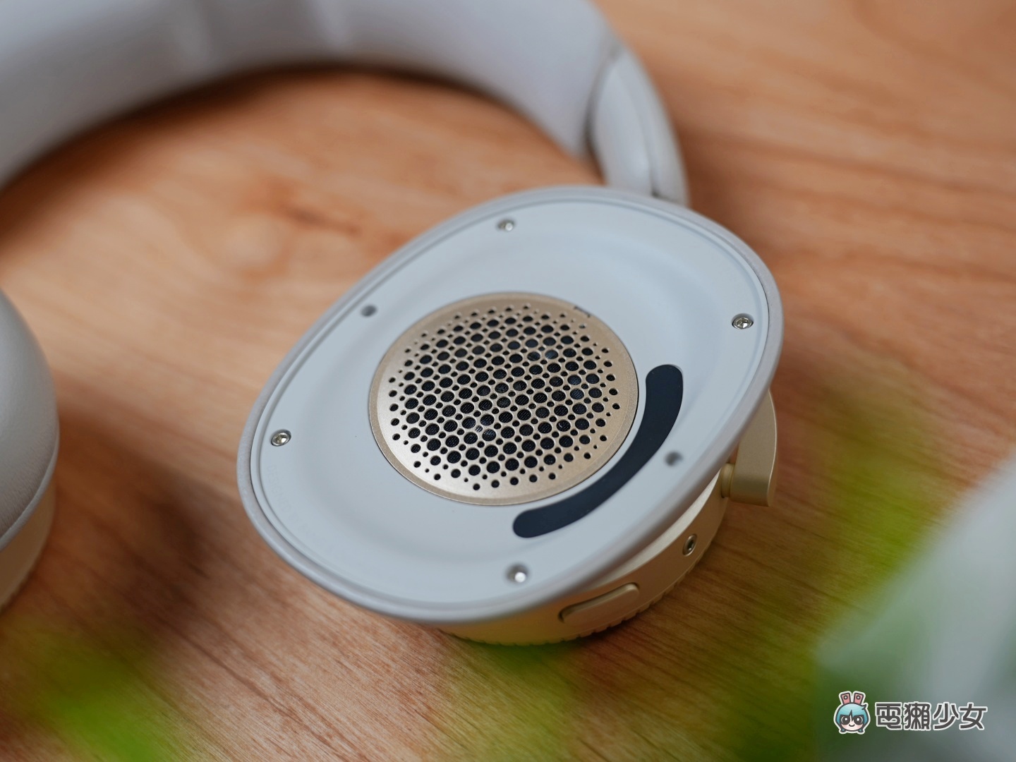 開箱｜Bang & Olufsen Beoplay H100