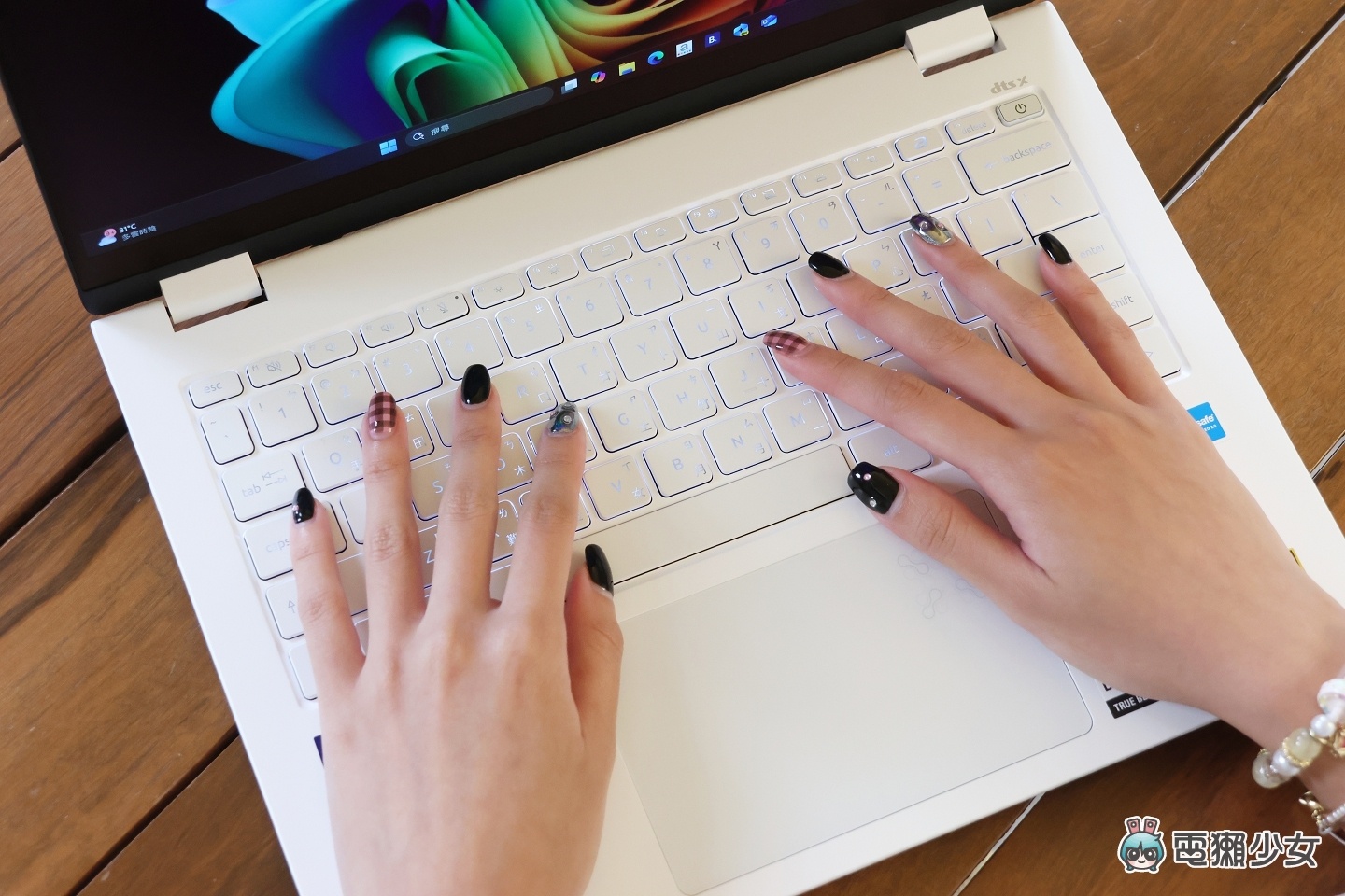 Acer Swift Edge 14 AI 動手玩：輕薄與 AI 的完美結合