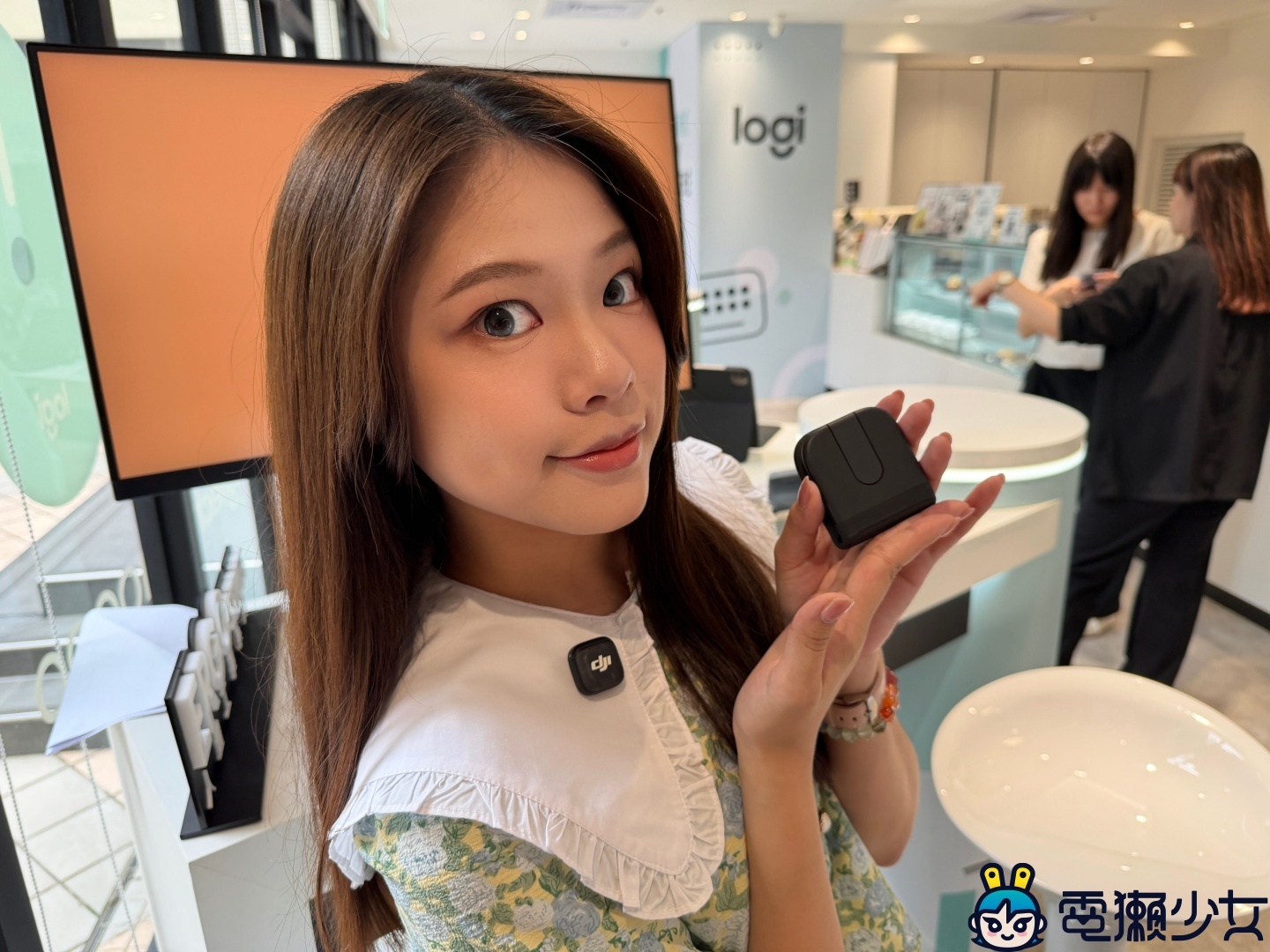 一杯咖啡隨處開工!羅技總經理專訪:Mobi 無線摺疊滑鼠 一杯咖啡隨處開工!羅技總經理專訪:Mobi 無線摺疊滑鼠