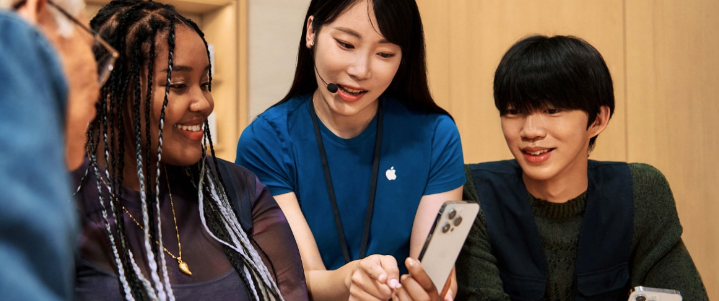 Apple 發表會邀請函藏暗示？iPhone 17 新色橘銅 & 輕薄 Air 率先劇透！