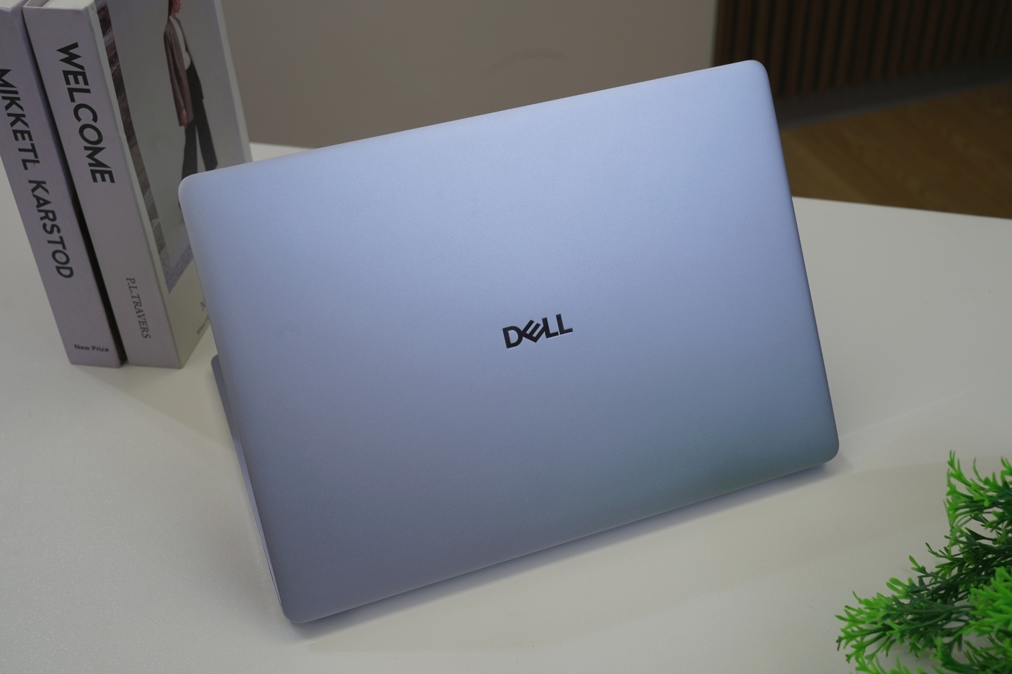 【評測】Dell 14S 開箱:好愛這個藍 【評測】Dell 14S 開箱:好愛這個藍