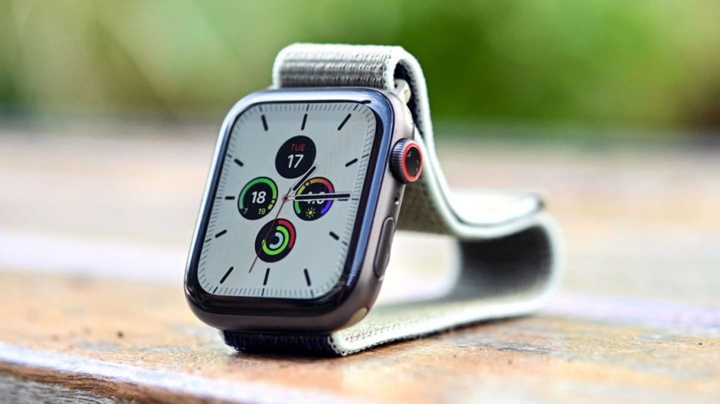Apple Watch 可能會搶先 iPhone，成為蘋果第一款搭載螢幕指紋解鎖的產品？