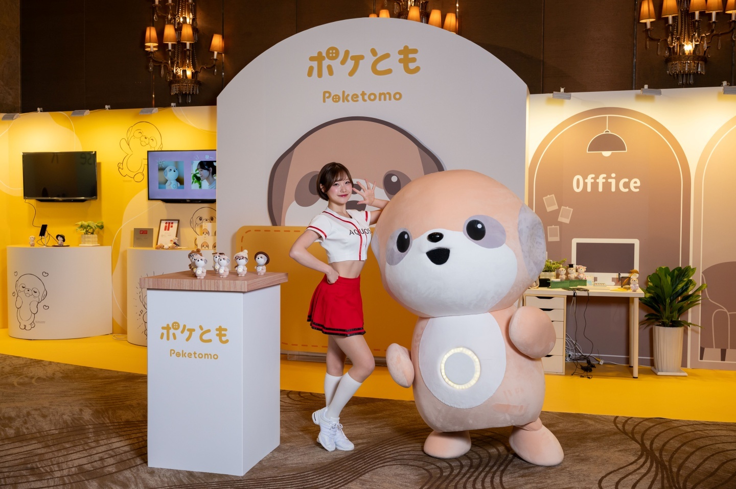 夏普 Poketomo 口袋同萌 7/1 在台開賣 12,990！會寫日記的 AI 桌寵