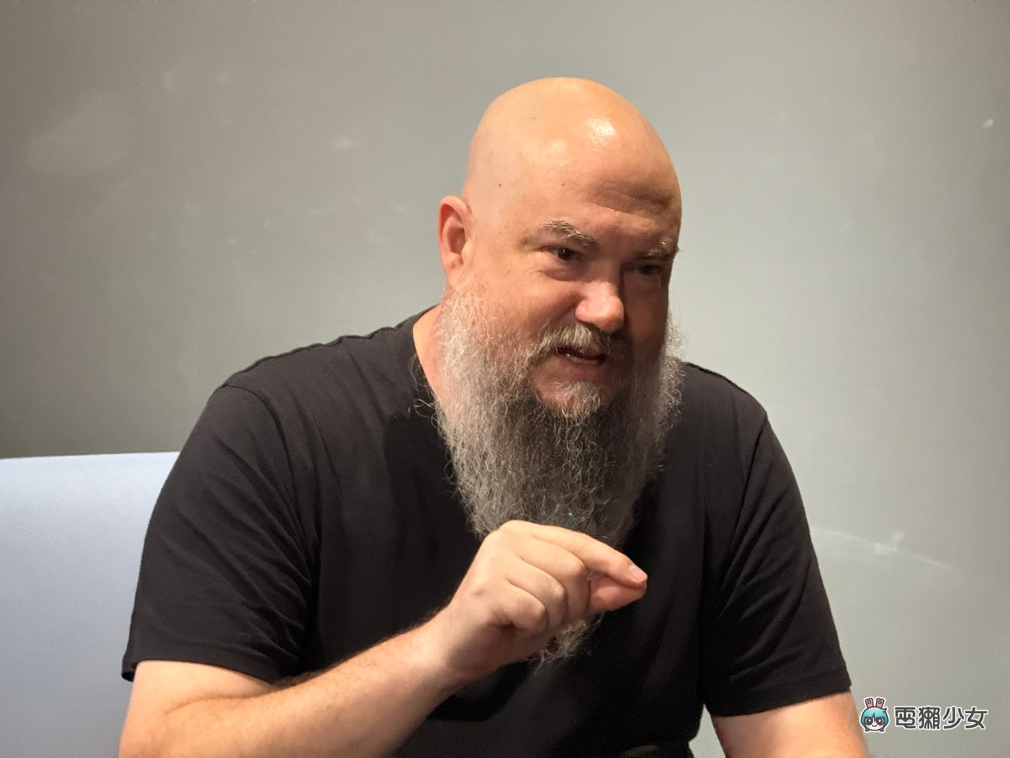 出門｜羅技電競核心 Chris 專訪：如何從電競選手的「不喜歡」中，挖掘創新技術