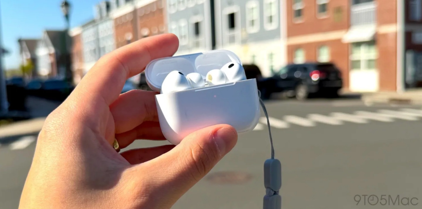 相機版 AirPods 傳進入測試末期，AI 穿戴大戰要來了！