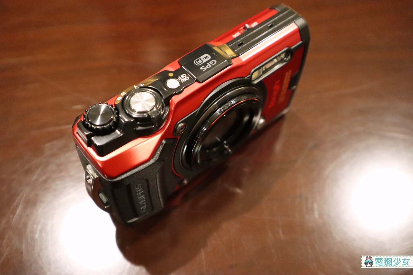 出門｜Olympus發表新款水攝相機『 Tough TG-6 』 可1公分近拍讓你把紋理都拍得清清楚楚！