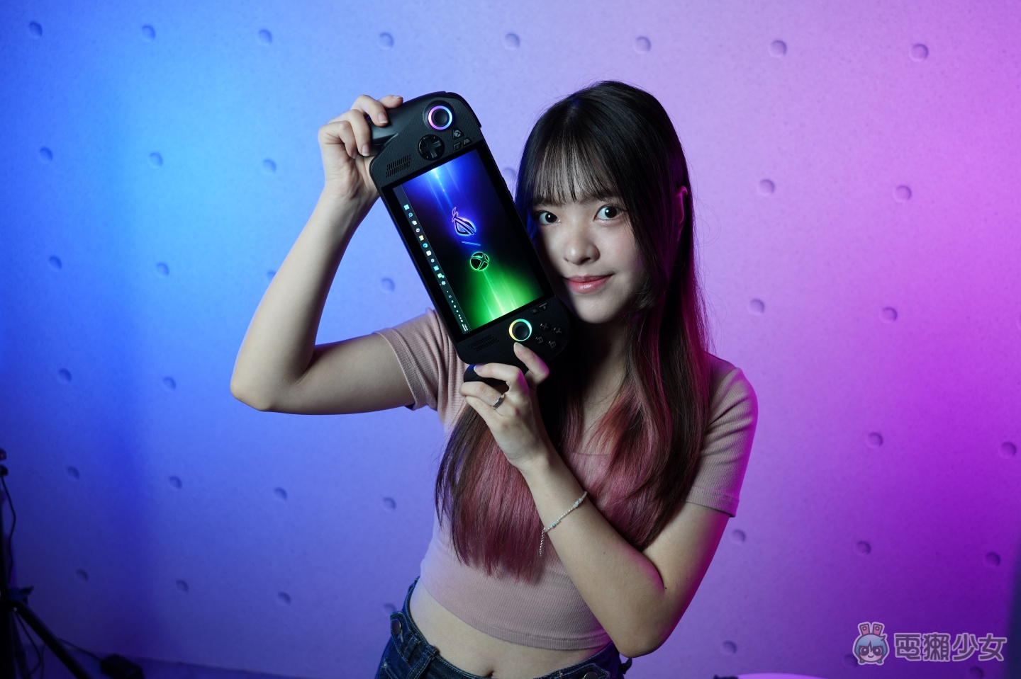 【開箱】ROG Xbox Ally X 開箱：Windows 掌機介面大進化